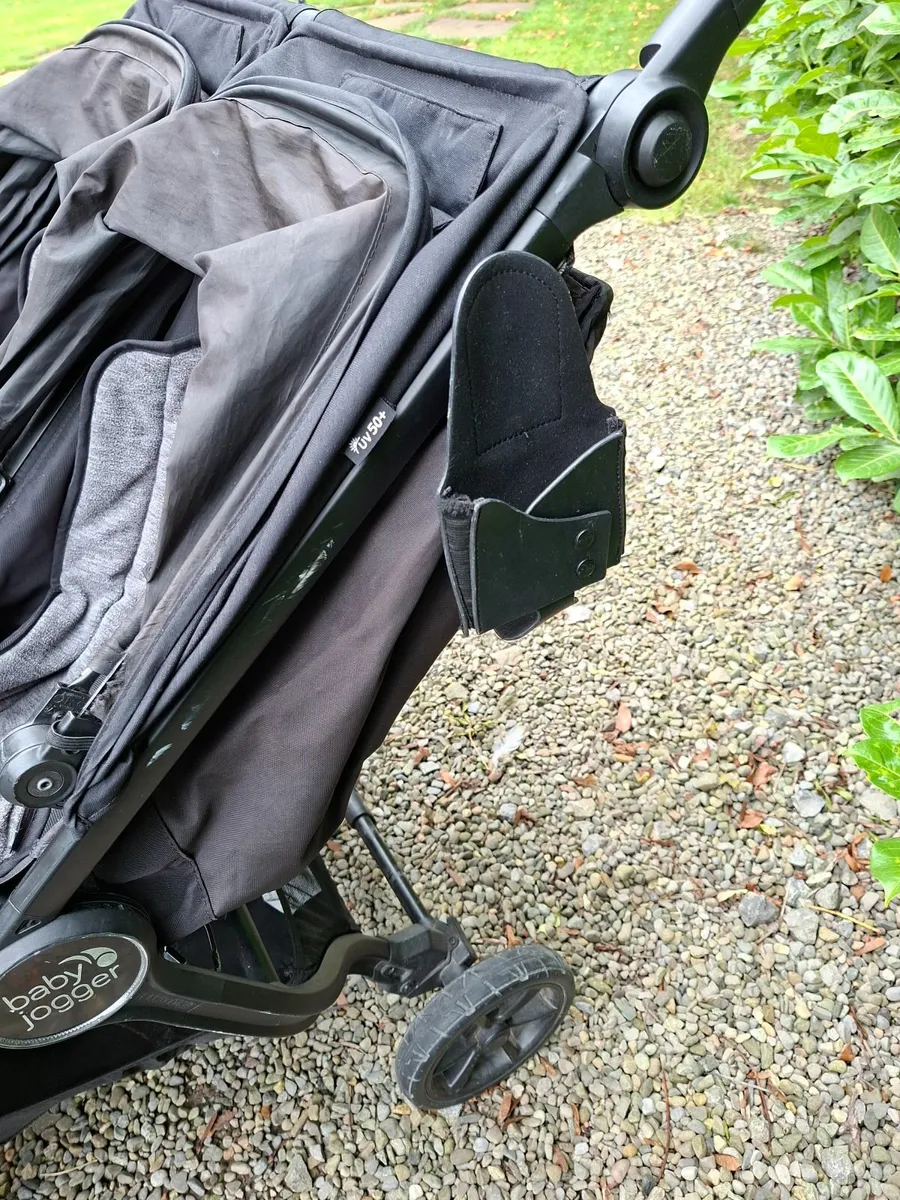 **Excellent**Double Pram Baby Jogger Citi Mini GT2 - Image 4