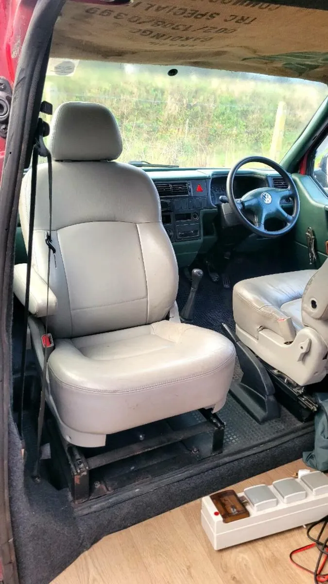 Campervan swivel seats - Image 2