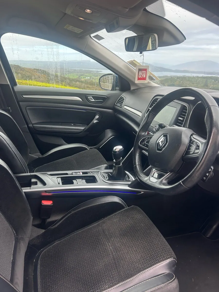 2017 Renault Megane 1.5 Diesel - Image 4