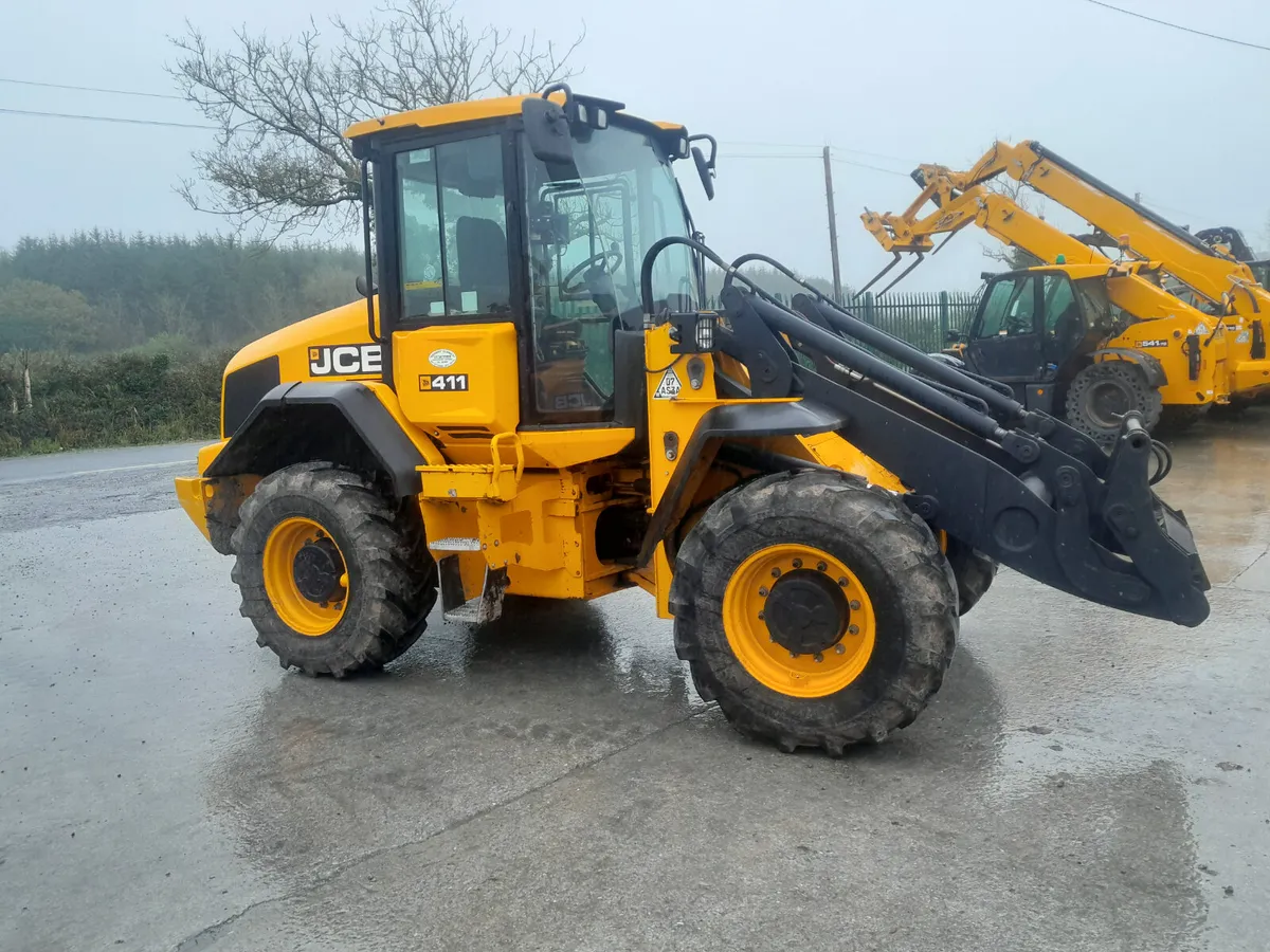 JCB 411 2017 (18024) - Image 1