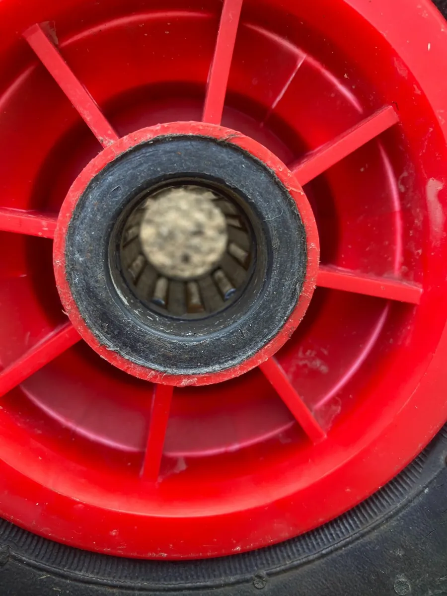 Pneumatic Wheel for Trolley Size: 3.00-4 - Image 2