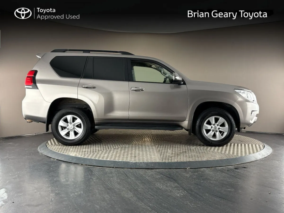 Toyota Land Cruiser LANDCRUISER LWB COMM - Image 3