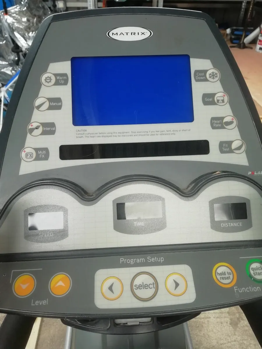 Cross trainer - Image 1
