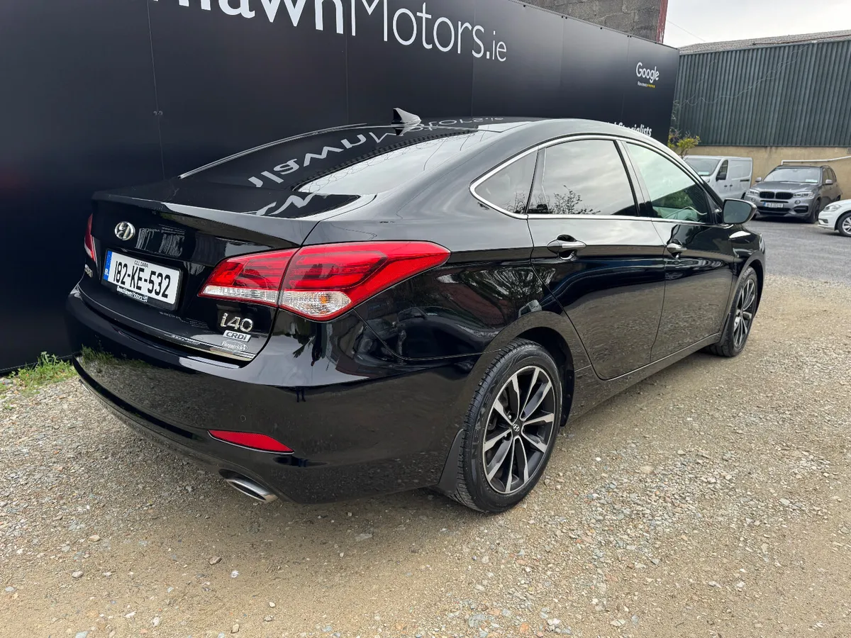 HYUNDAI I40 1.7 CRDI EXECUTIVE 4DR - LOW MILEAGE - Image 3