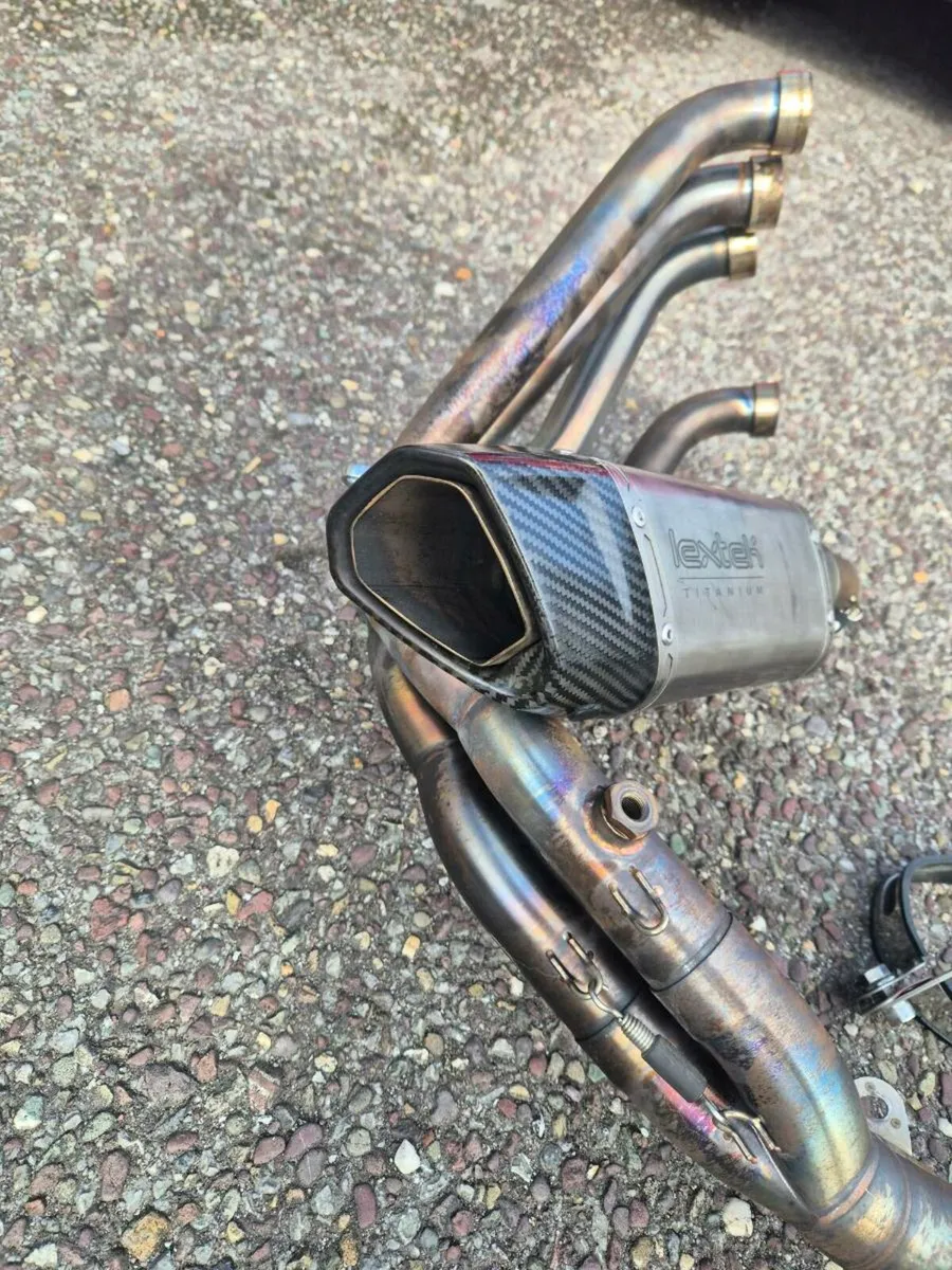 Suzuki exhaust - Image 2