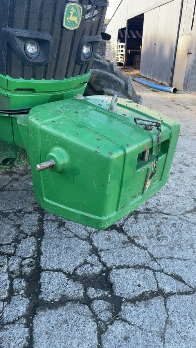 John Deere 900kg weight block - Image 3