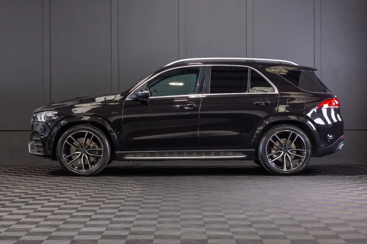 212 Mercedes-Benz GLE 350de AMG Line 4Matic - Image 3