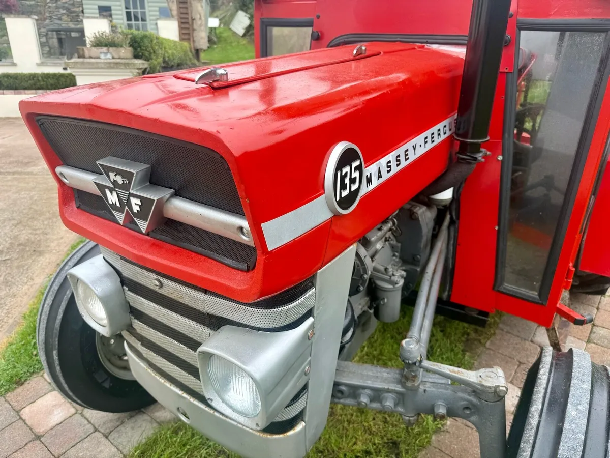 135 Massey Ferguson - Image 4