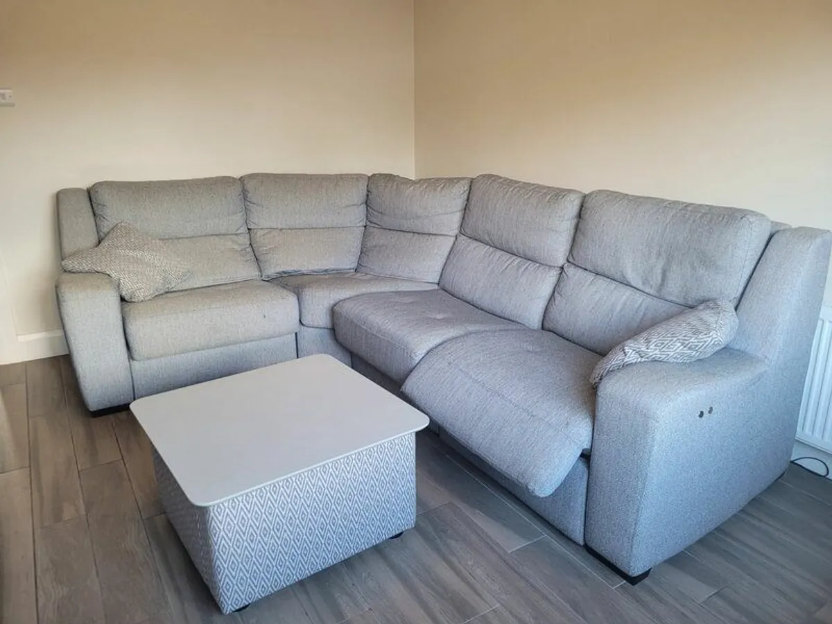 Couch and coffee table - Image 1