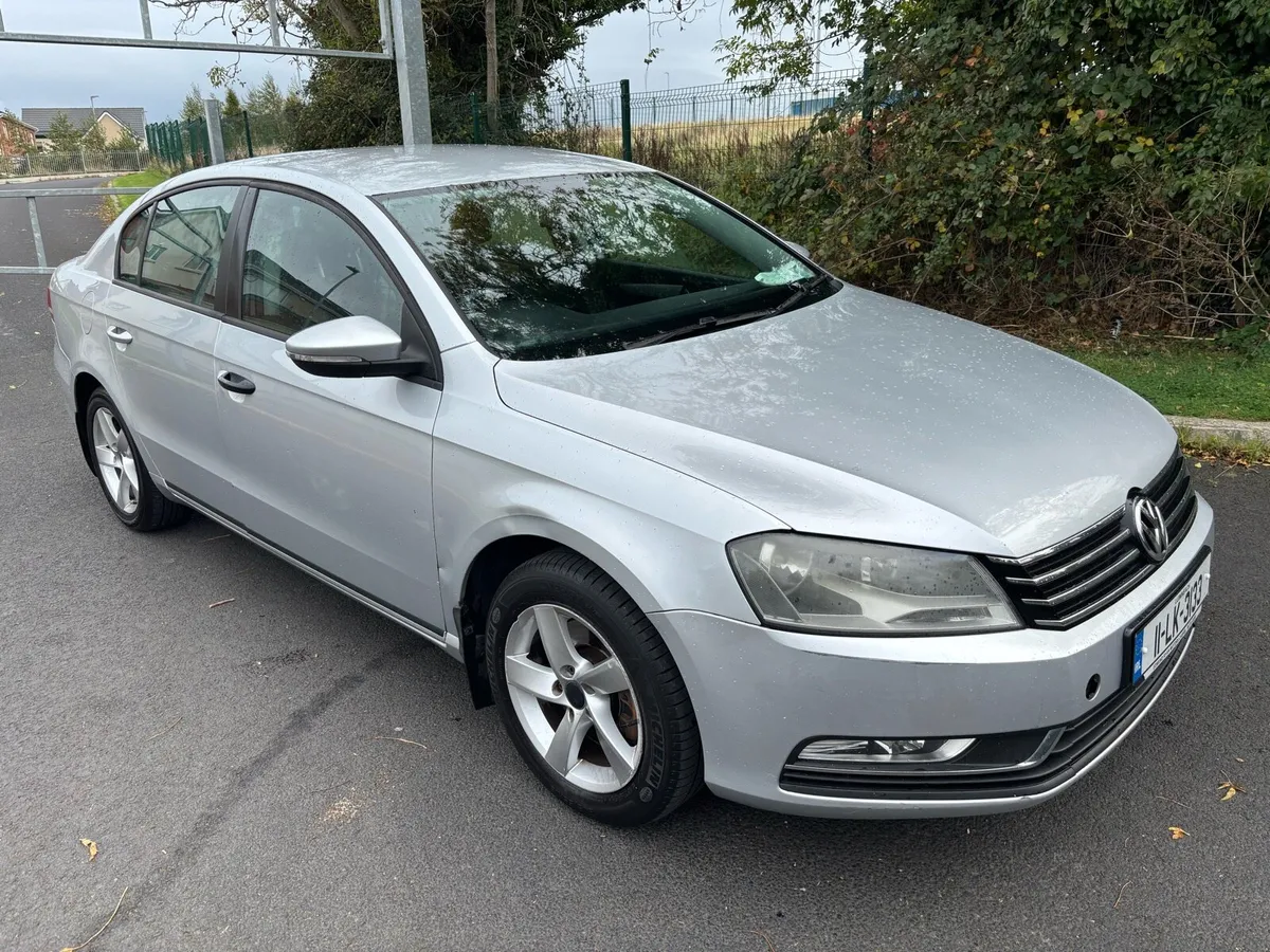 11 VW PASSAT NCT 05/26 TAX 10/25 - Image 1