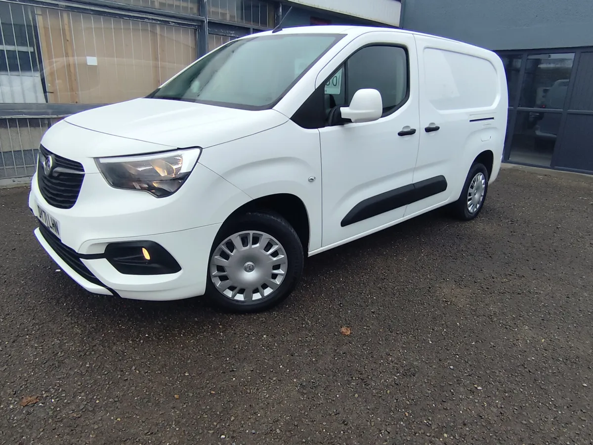 2021 Vauxhall Combo 1.5 turbo sportive - Image 1
