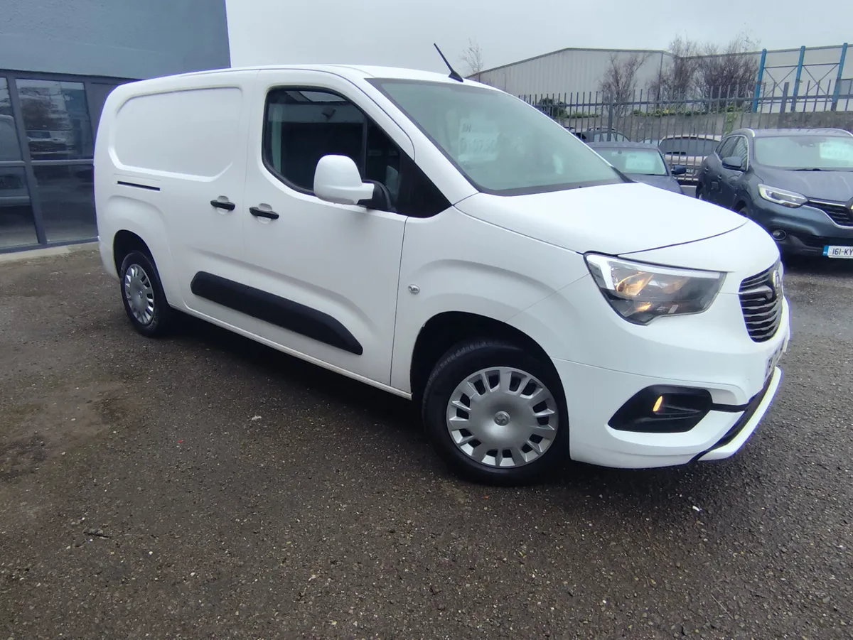 2021 Vauxhall Combo 1.5 turbo sportive - Image 2