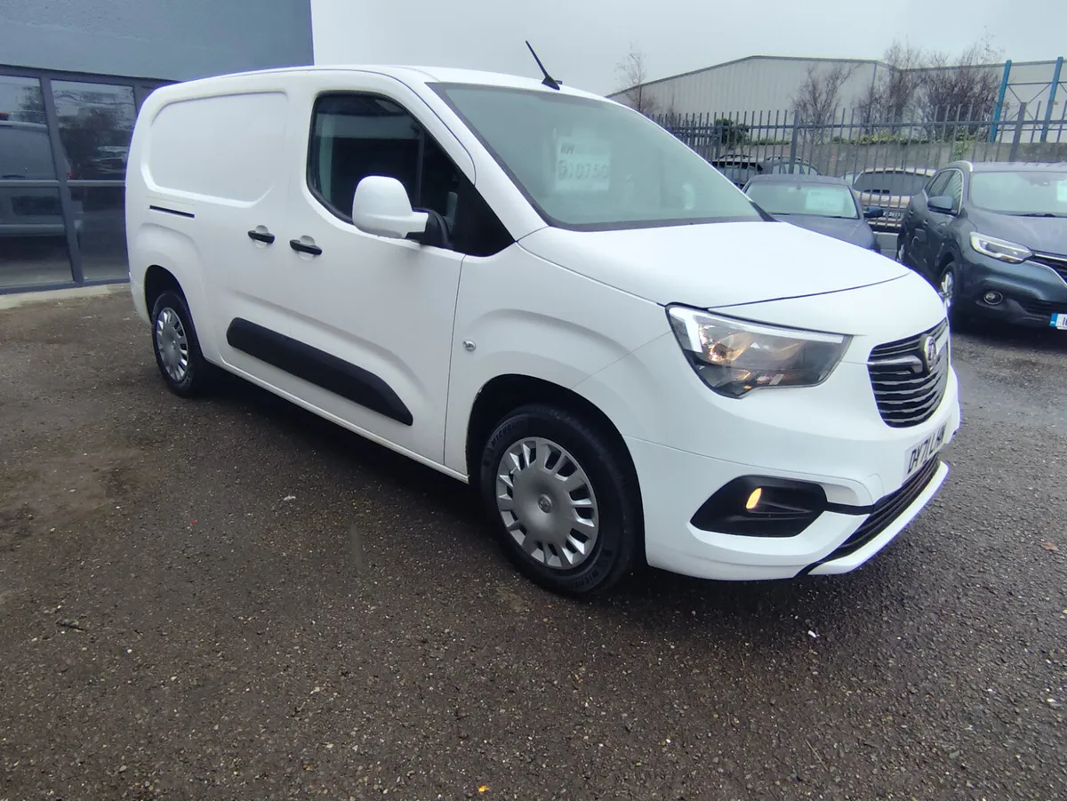 2021 Vauxhall Combo 1.5 turbo sportive - Image 3