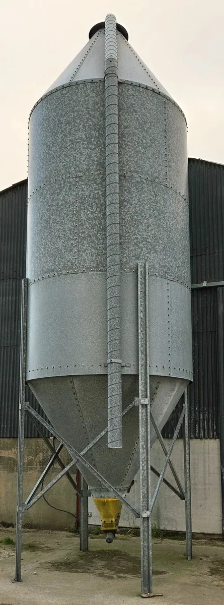 Meal bin - Image 1