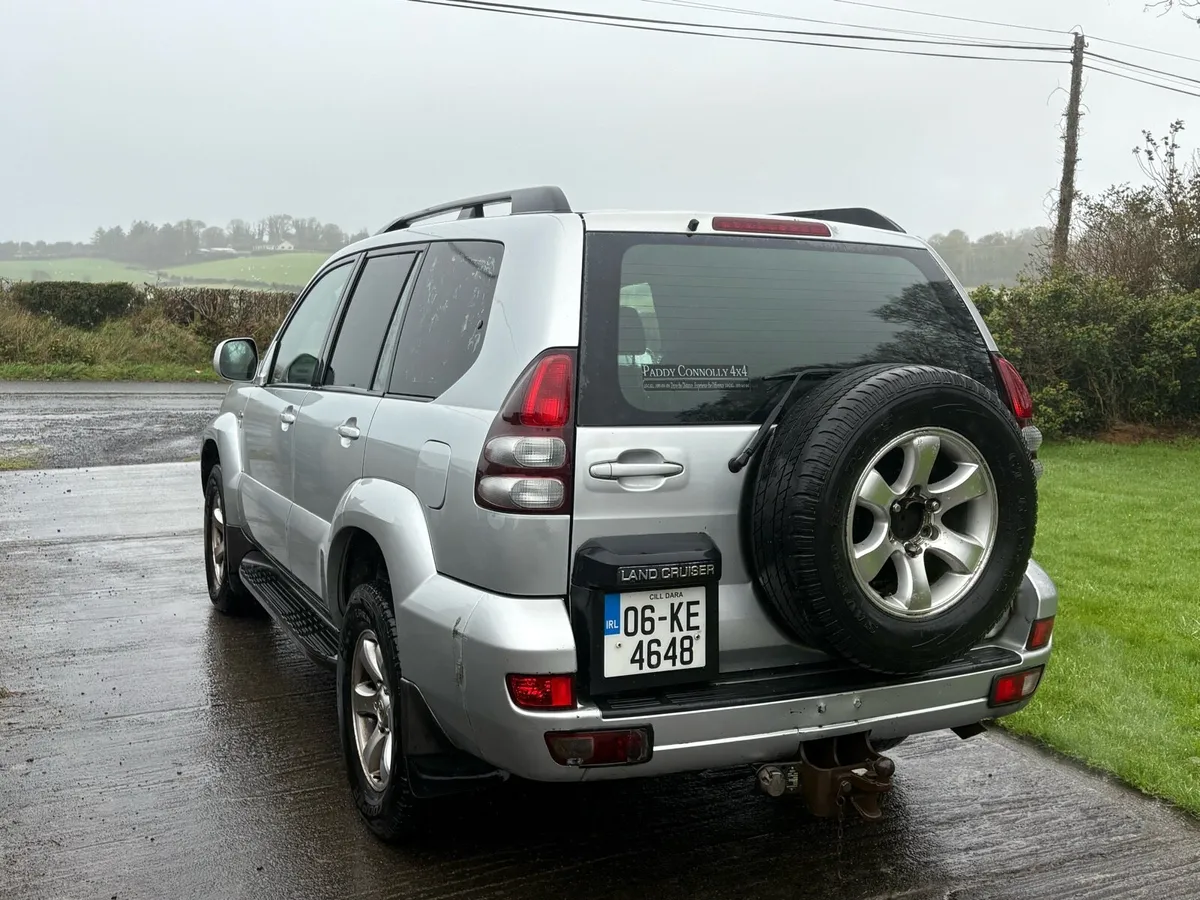 Toyota Landcruiser LC5 commercial - Image 3