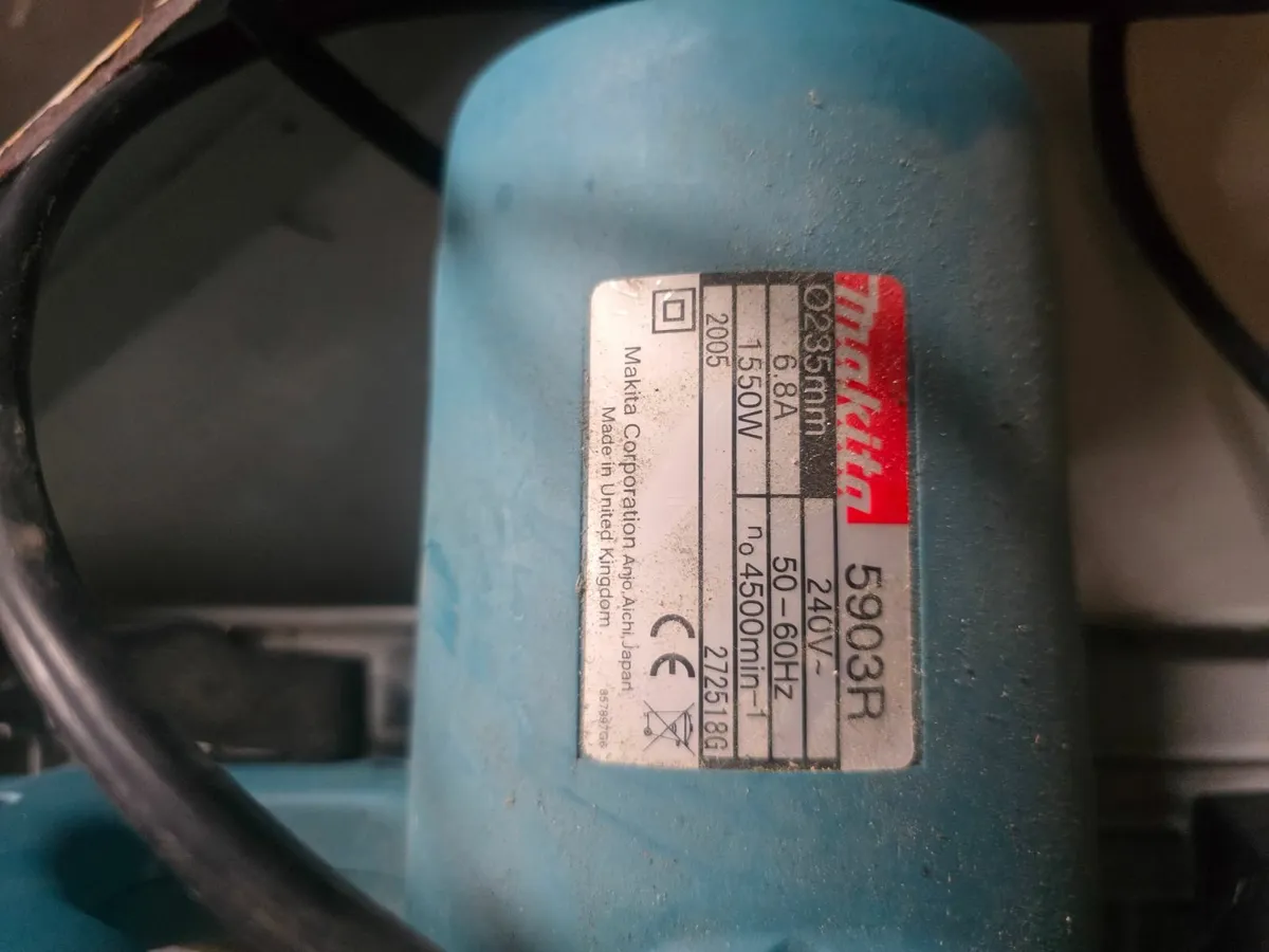 Makita Circular/ roofing saw - Image 2