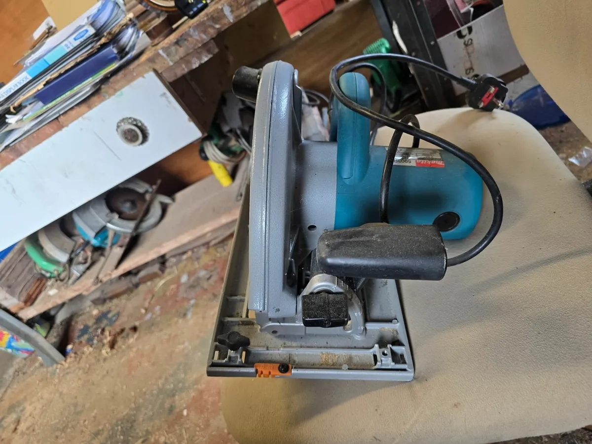 Makita Circular/ roofing saw - Image 3
