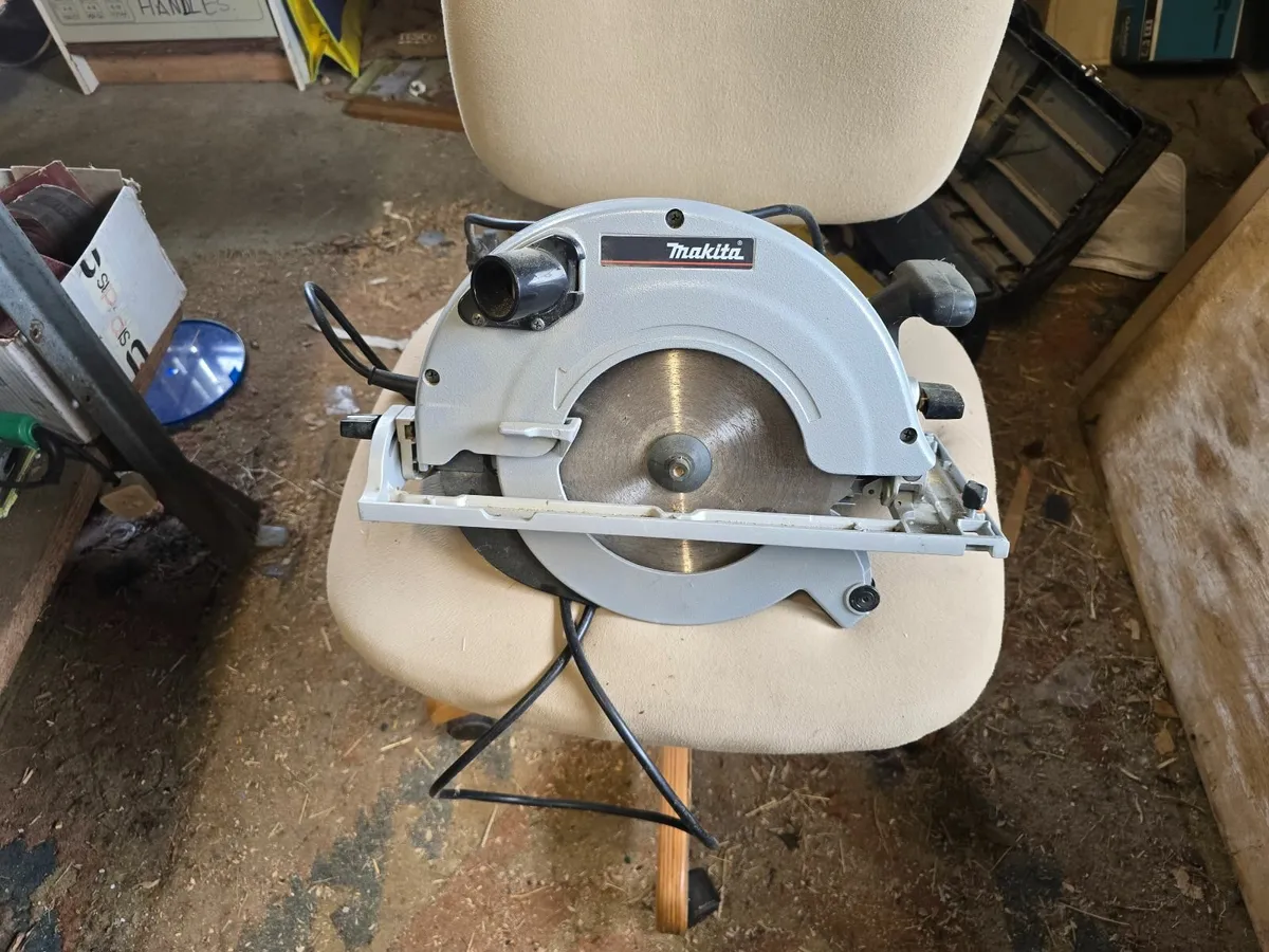 Makita Circular/ roofing saw - Image 1