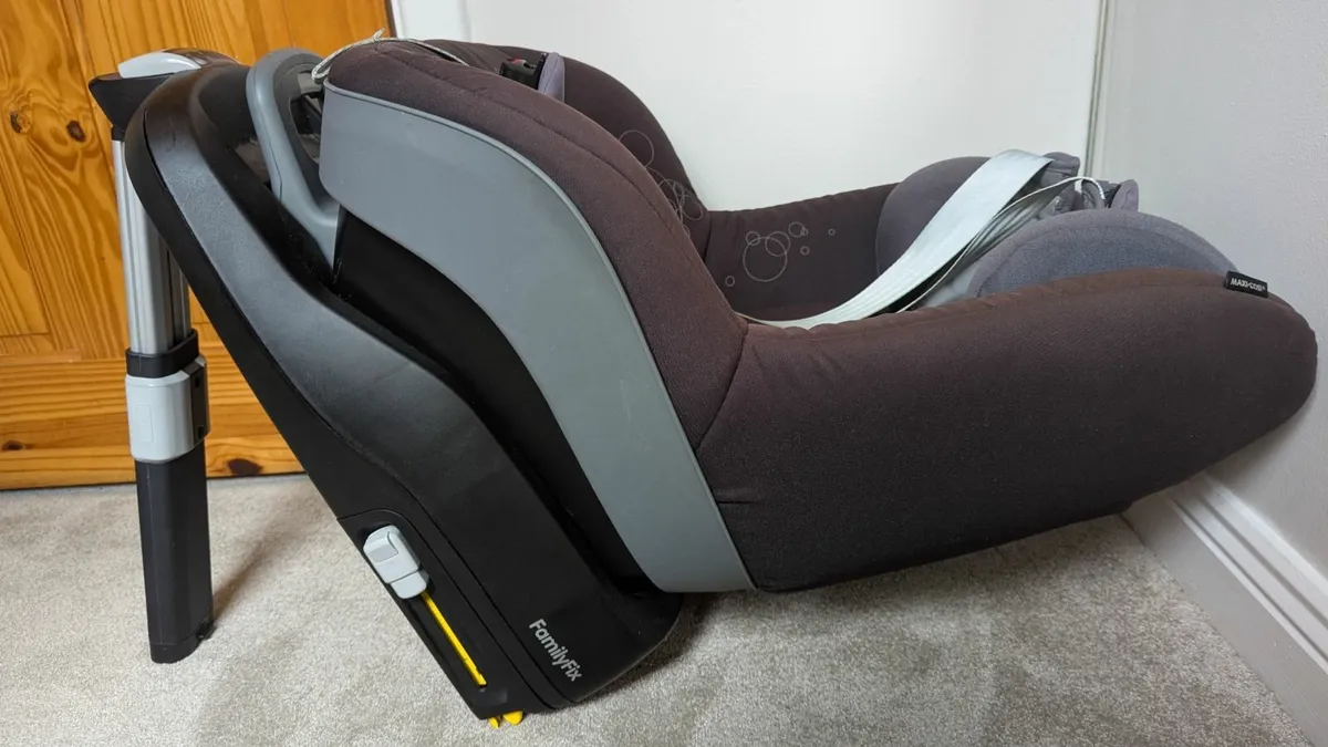 Child seat for car - Image 1