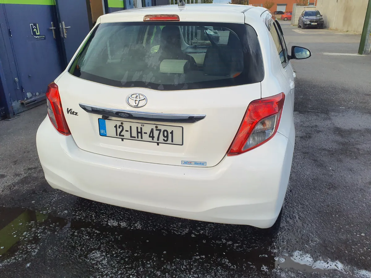 2012 Toyota Vitz - Image 3