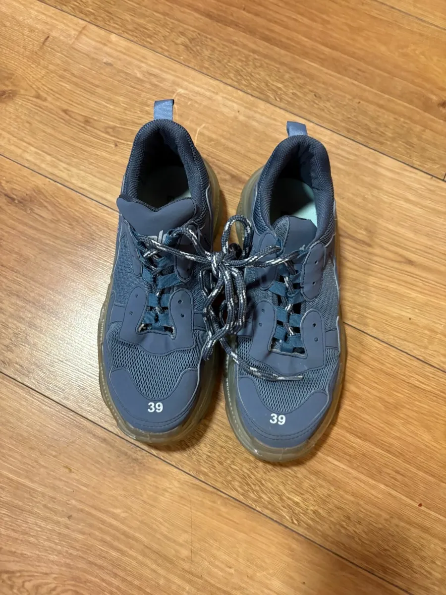 Balenciaga shoes - Image 2