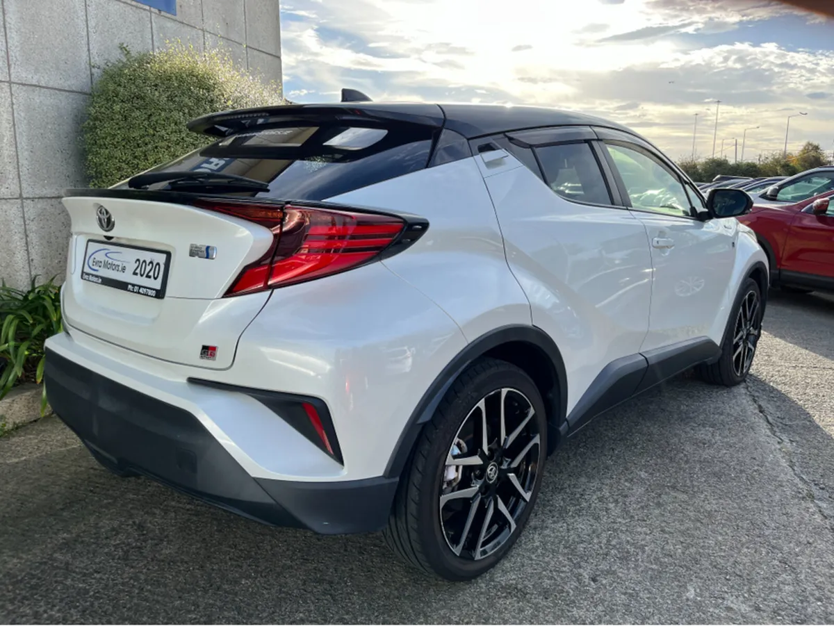 Toyota C-HR GR AUTOMATIC HYBRID 1.8 PETROL //HIGH - Image 4