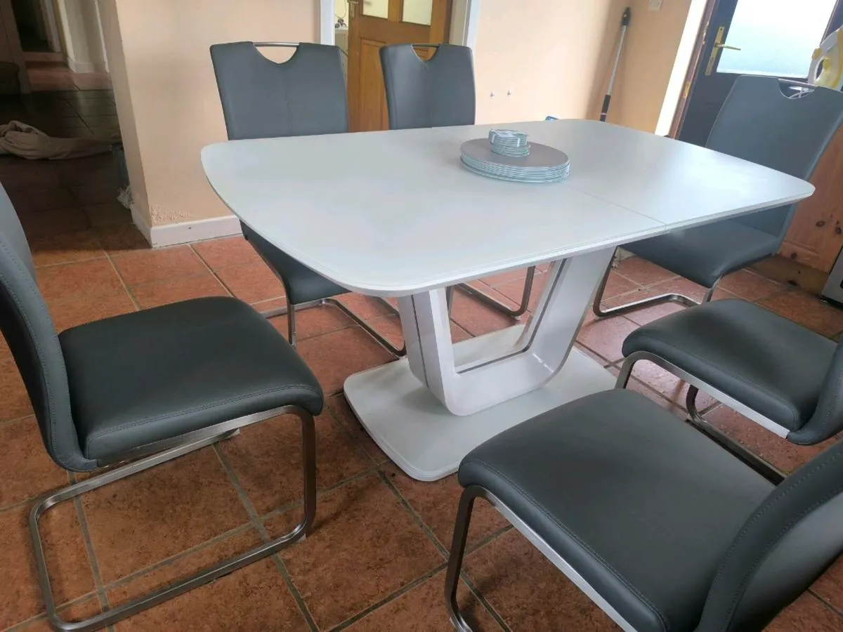 Modern 6-Seater Dining Table & Chairs Set - Image 3
