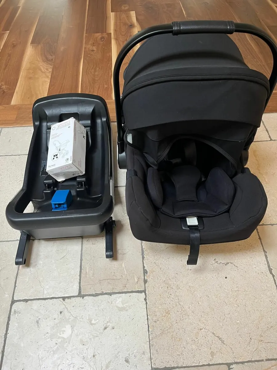 Bugaboo Turtle by Nuna Car Seat & Base w/adapters - Image 1