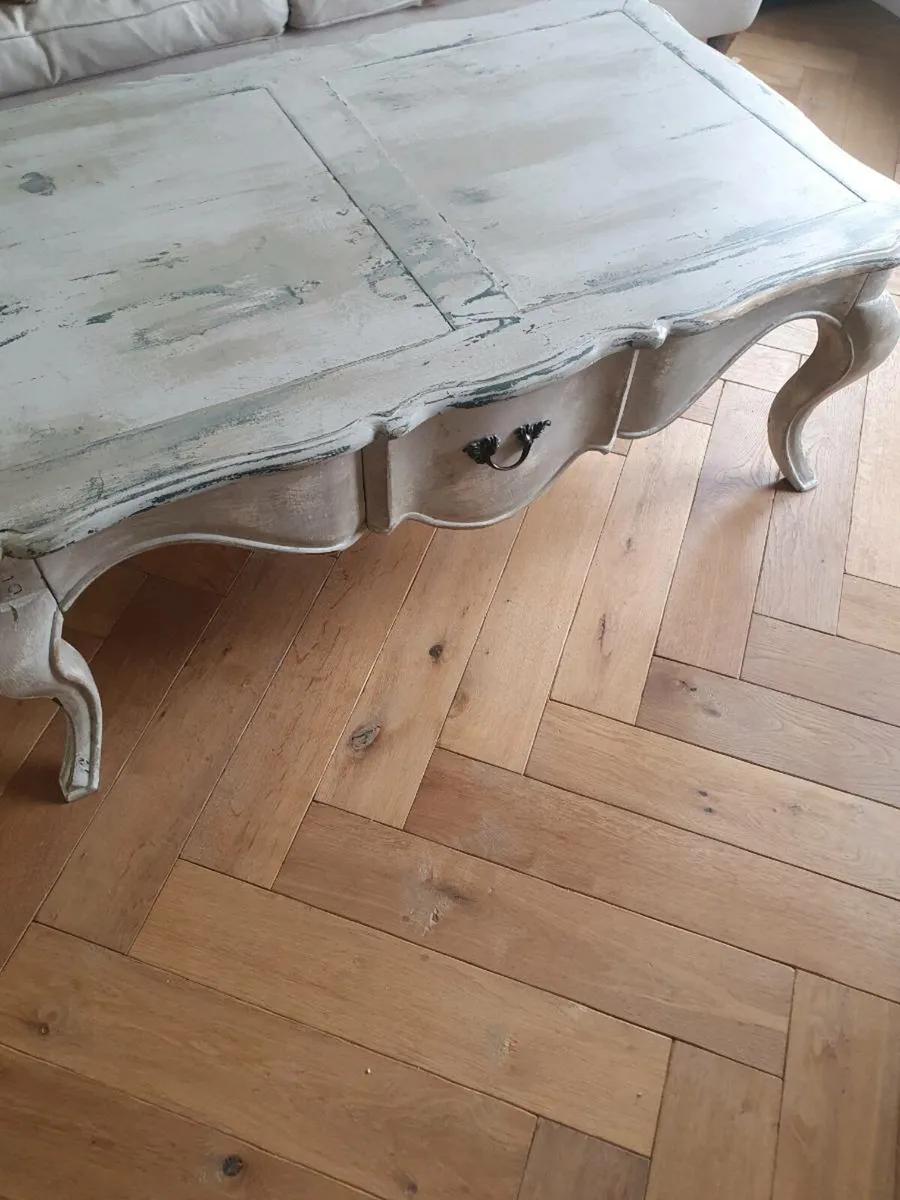 Queen Anne Style Coffee Table - Image 1