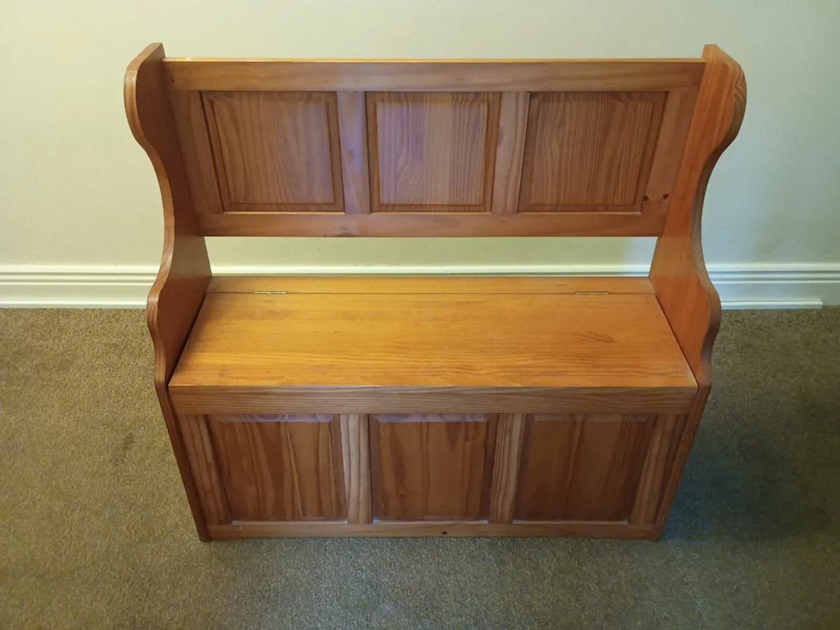 Free standing Shelves and Monks Bench - Image 4