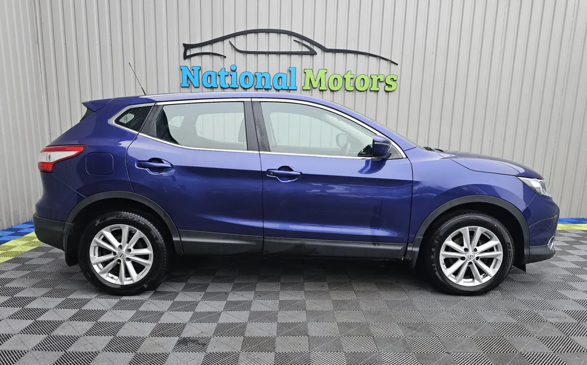 2015 Nissan Qashqai 1.5 DSL SV - Image 2