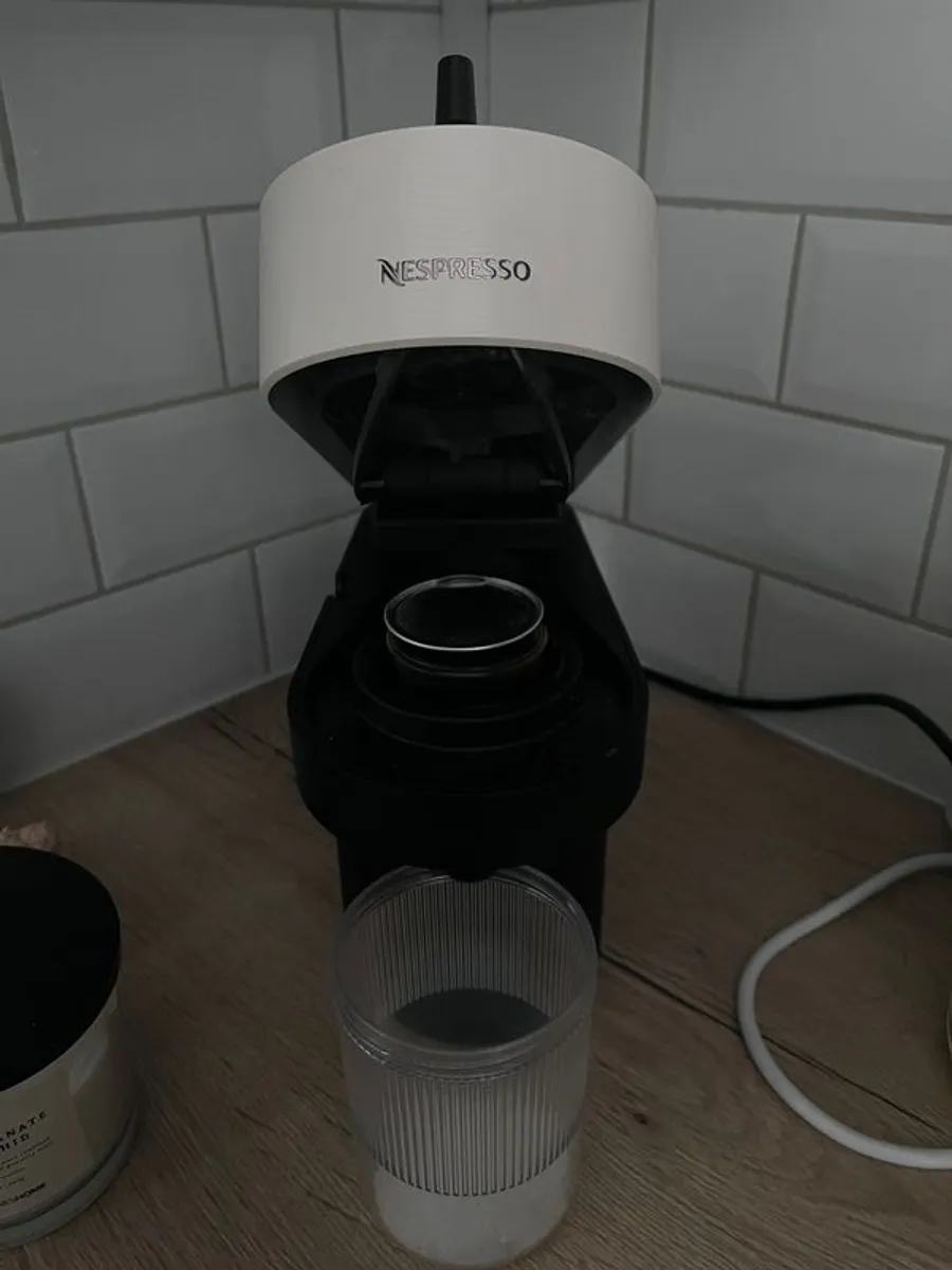 Nespresso Vertuo Machine - Image 4