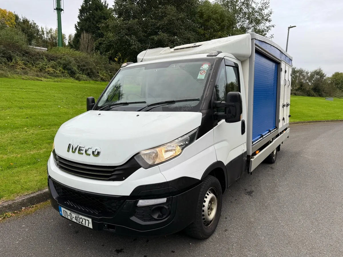 Iveco fridge van - Image 1