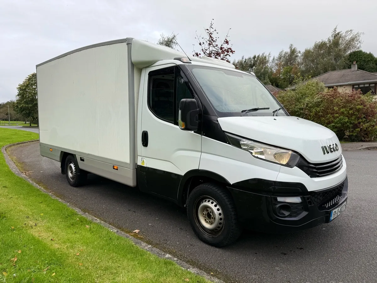 Iveco fridge van - Image 2