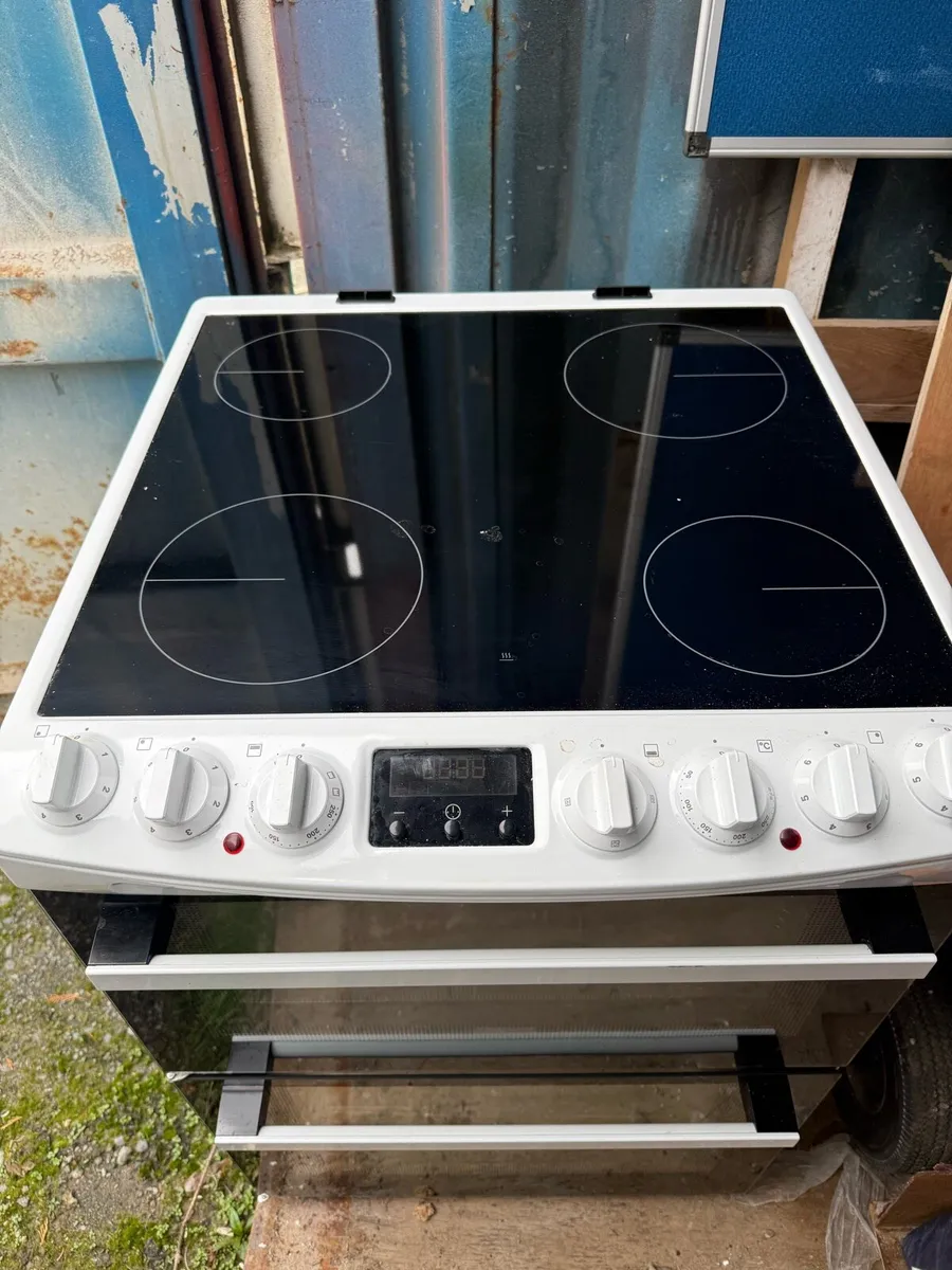 Cooker for sale - Image 1