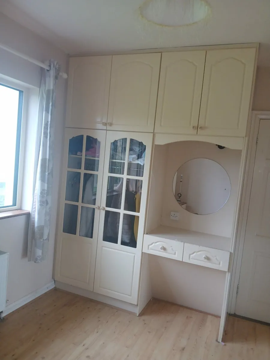 Mirrors and lamps - Image 4