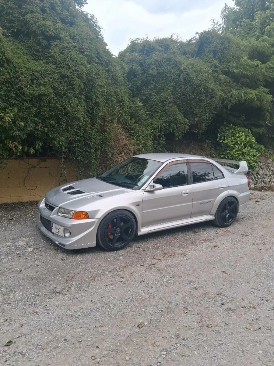 Mitsubishi evo 5 - Image 1