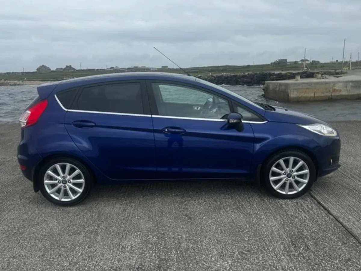 Ford Fiesta 1.5 Diesel TITANIUM TDCI - Image 2