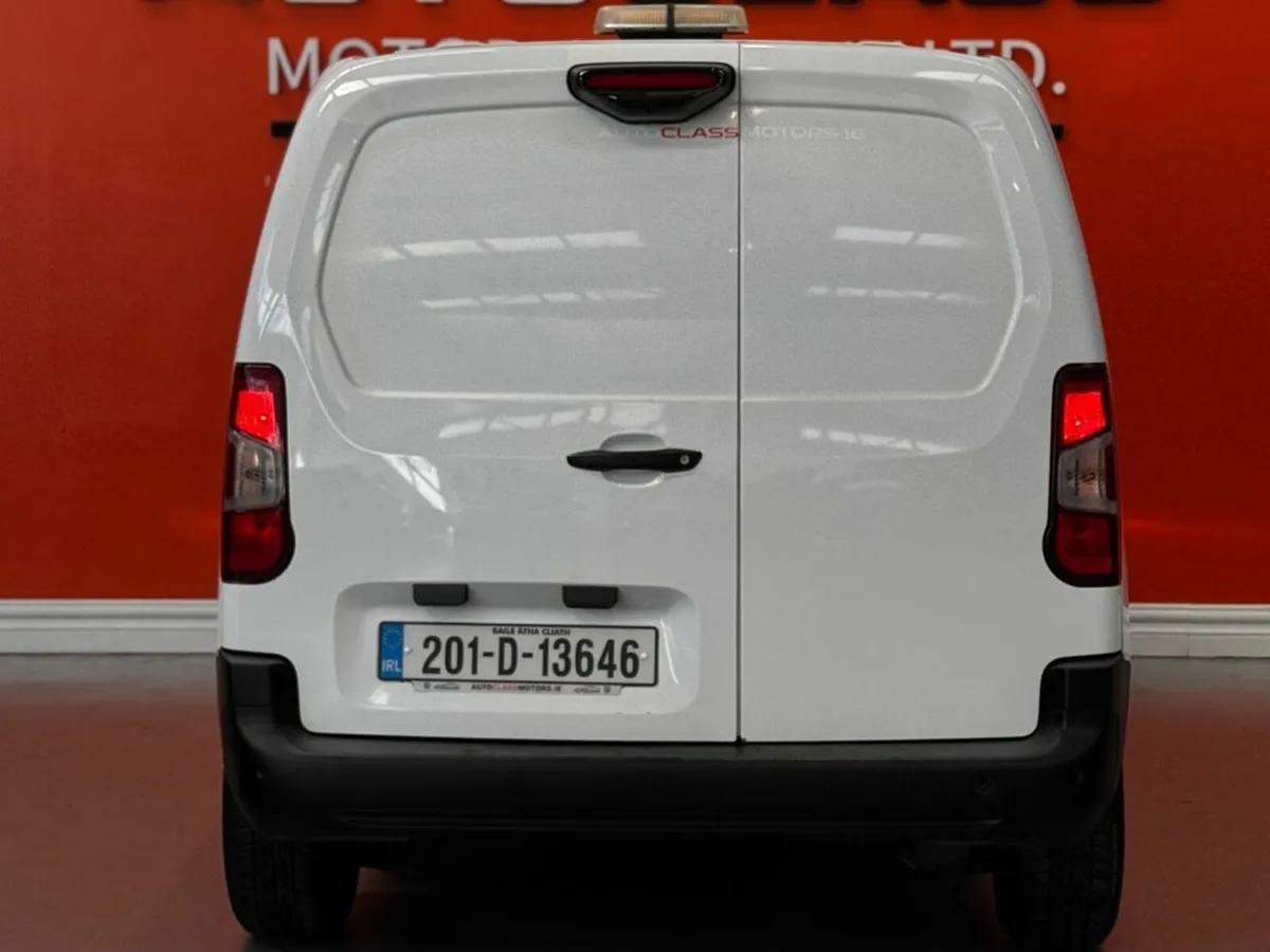 Peugeot Partner Prof Plus 1.6hdi 100 1000KG 2D - Image 4