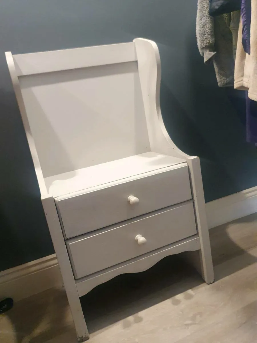 Stool/chair - Image 1
