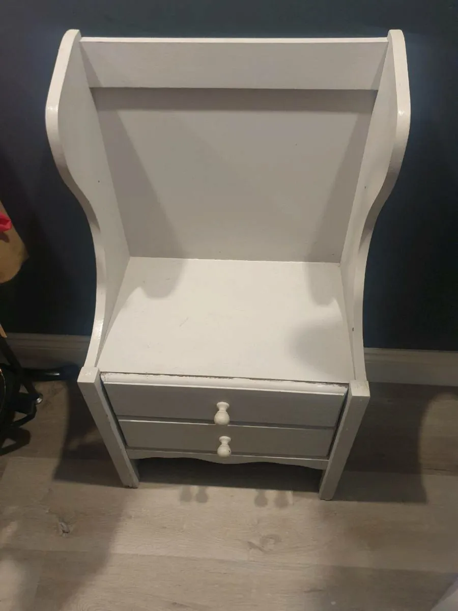 Stool/chair - Image 2