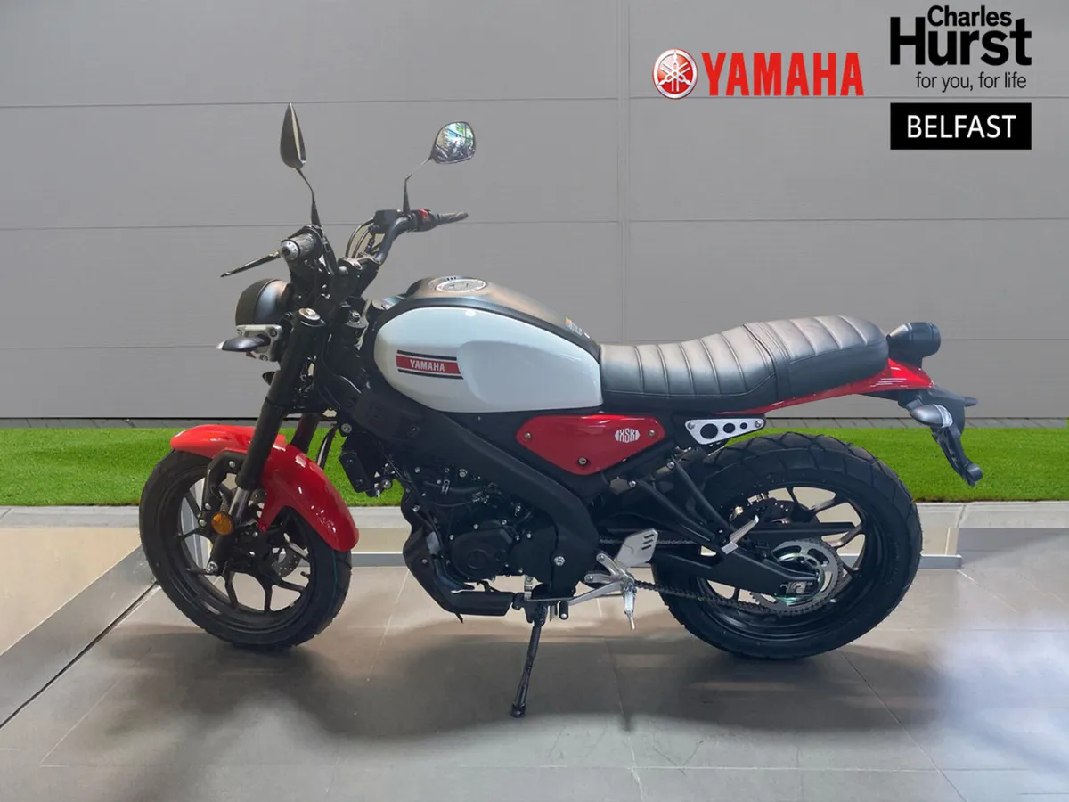 Yamaha XSR 125 25MY, Sept 25 Reg/Delivery Miles - Image 2