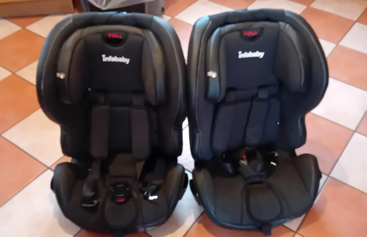 Car Seats - Image 1