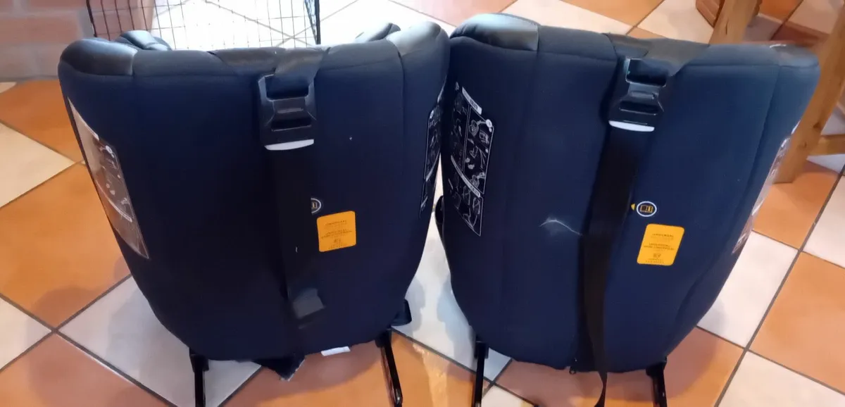 Car Seats - Image 2