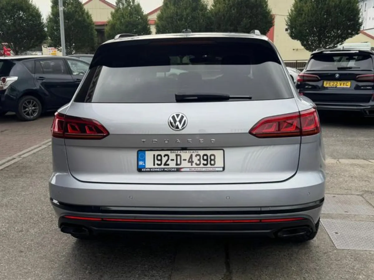 Volkswagen Touareg D LE 3.0tdi 4M 286HP 5DR Auto - Image 4