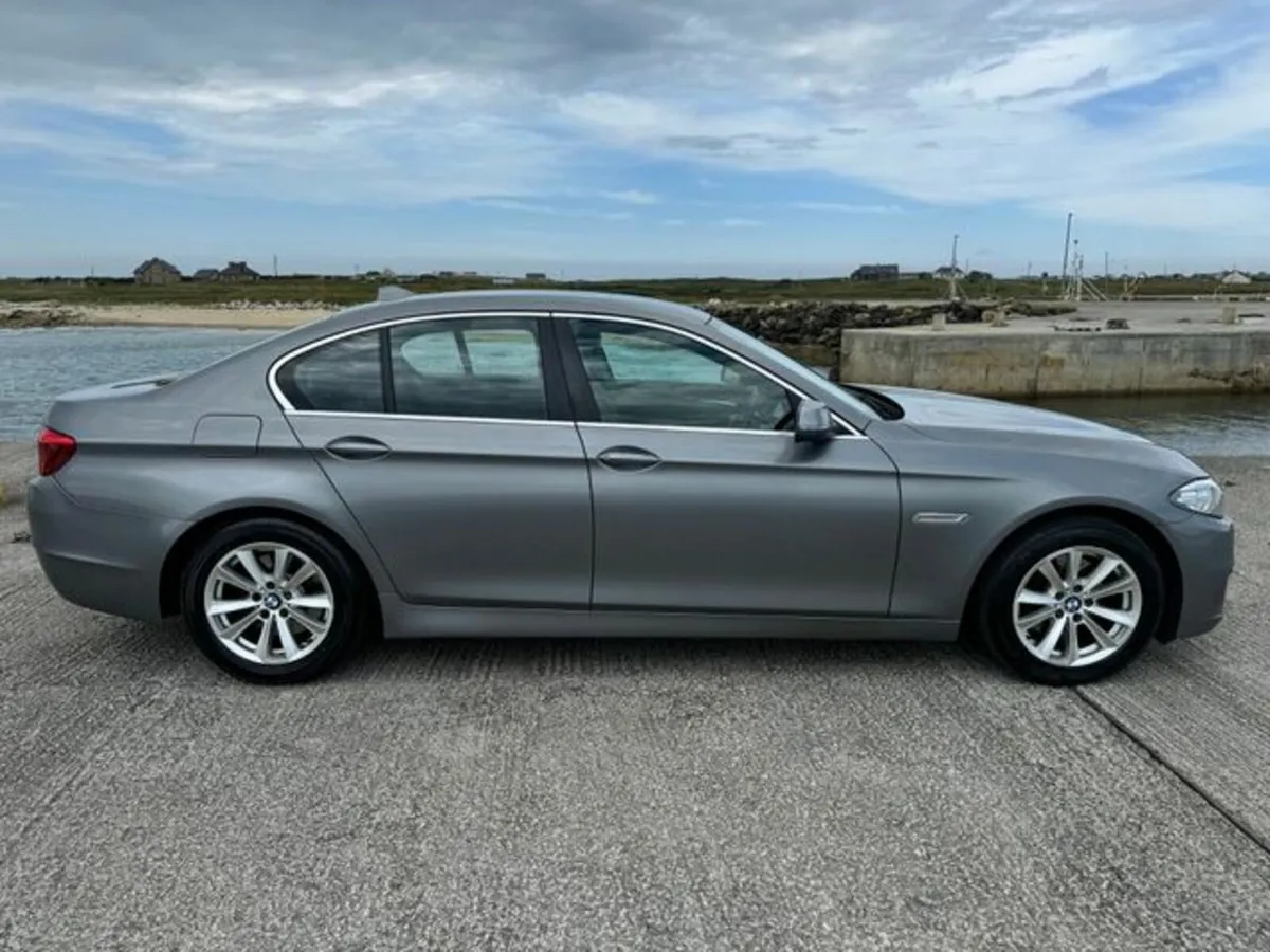 BMW 5-Series 520D SE 5C32 4DR Auto - Image 2