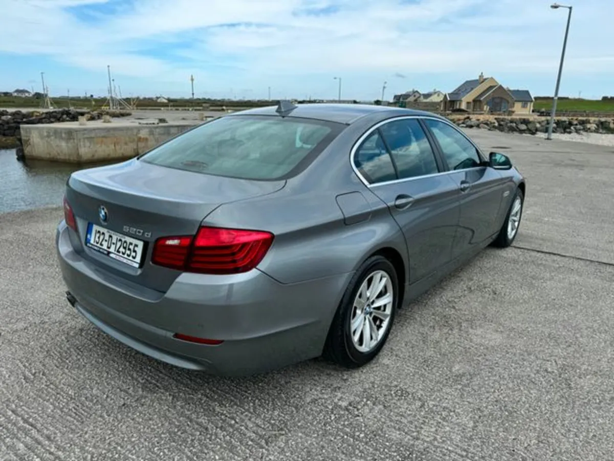 BMW 5-Series 520D SE 5C32 4DR Auto - Image 3