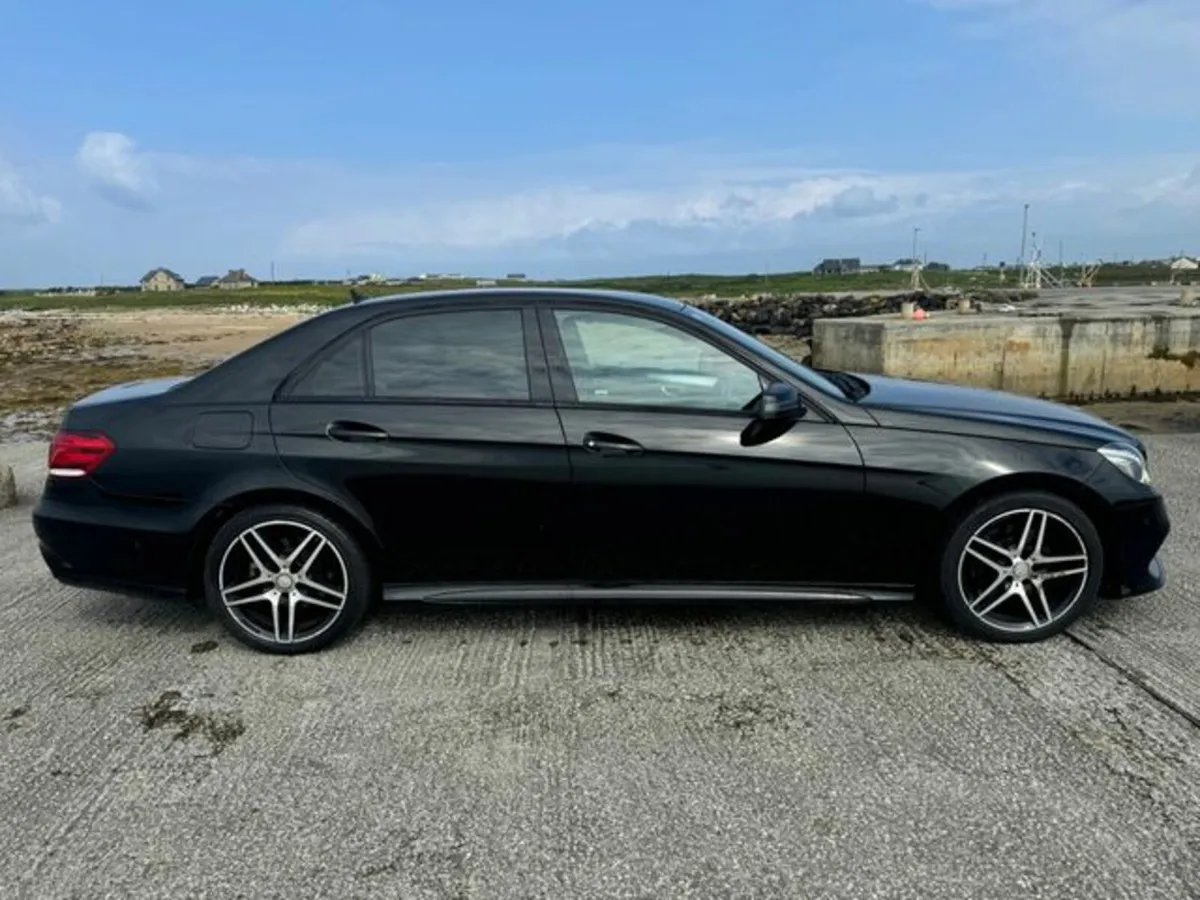 Mercedes-Benz E-Class E 220 Bluetec AMG Night ED 4 - Image 2