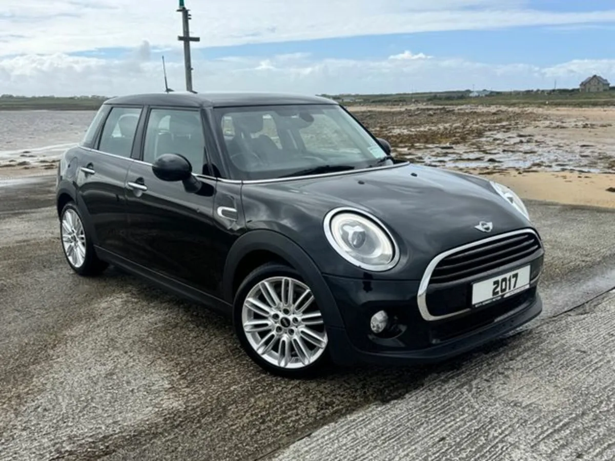 Mini Cooper AUTOMATIC 1.5 Diesel - Image 1