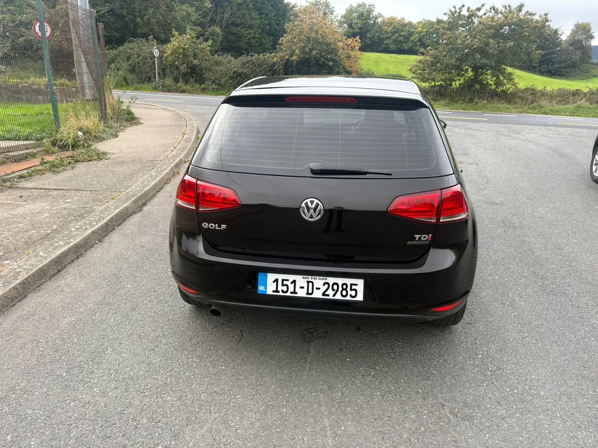 15 Volkswagen Golf - Image 2